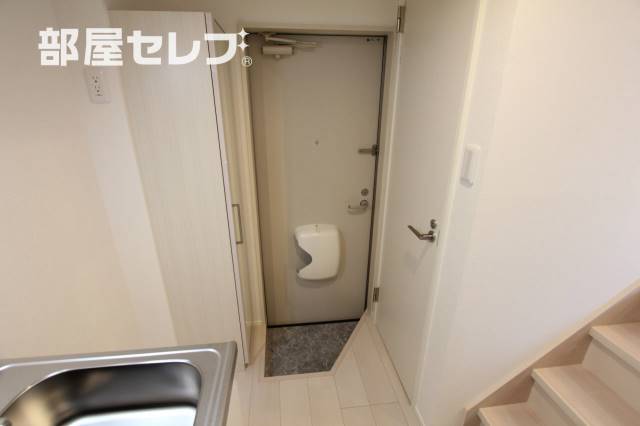 玄関　１０１号室流用