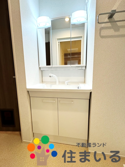 洗面設備　※写真は同型タイプとなります
