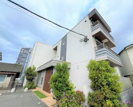 建物外観　こちらは積水ハウスの賃貸です。お求めはMAST特約店の当店へ