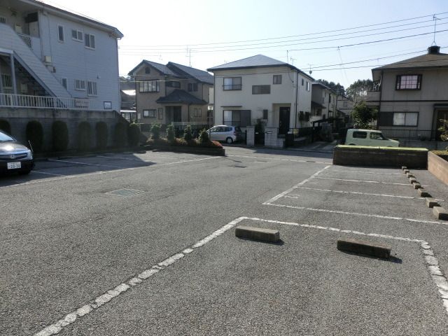 駐車場　敷地内駐車場あります