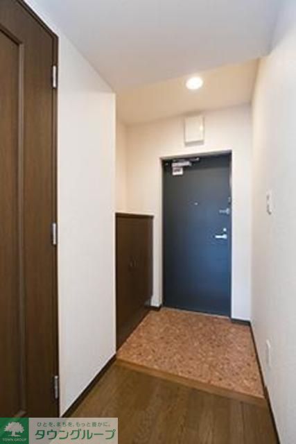 玄関　※写真は同タイプ住戸です。