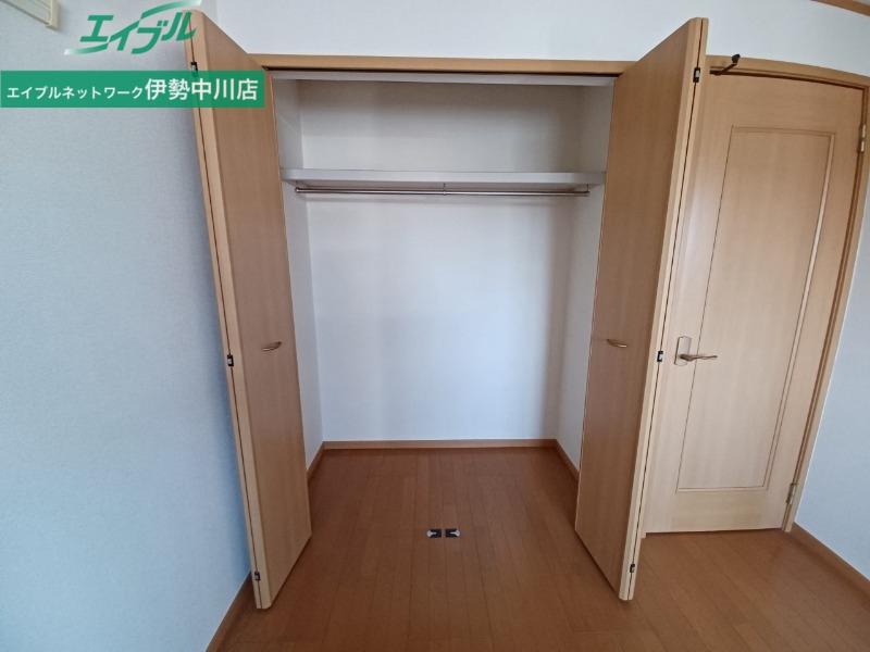 収納　同型参考写真