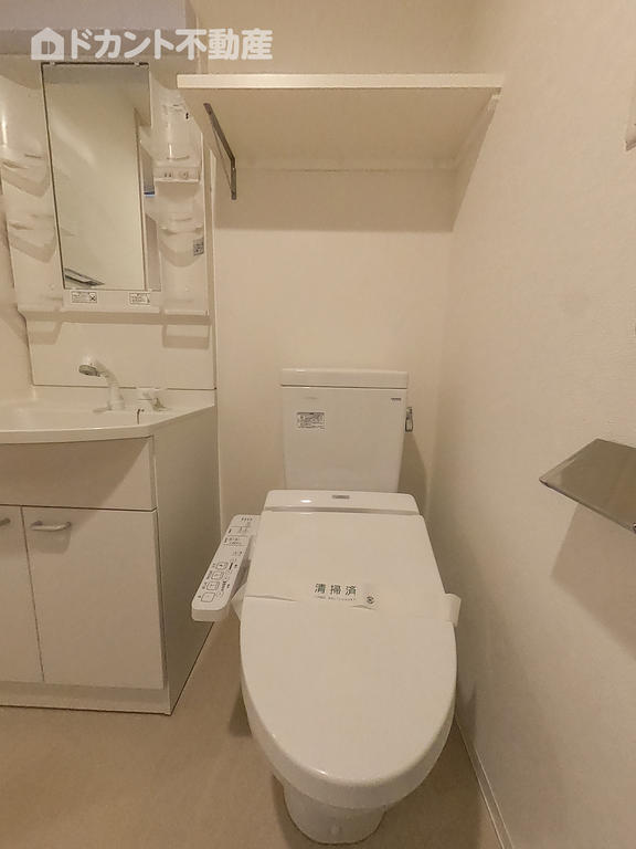 トイレ　温水洗浄便座付きトイレ