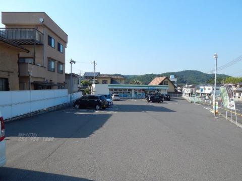 その他　ファミリーマート尾道美ノ郷店（その他）まで574m