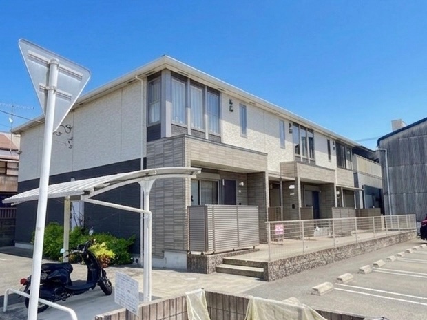 建物外観　外観写真（昼）
