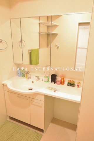 洗面設備　他部屋モデルルーム参考写真です。
