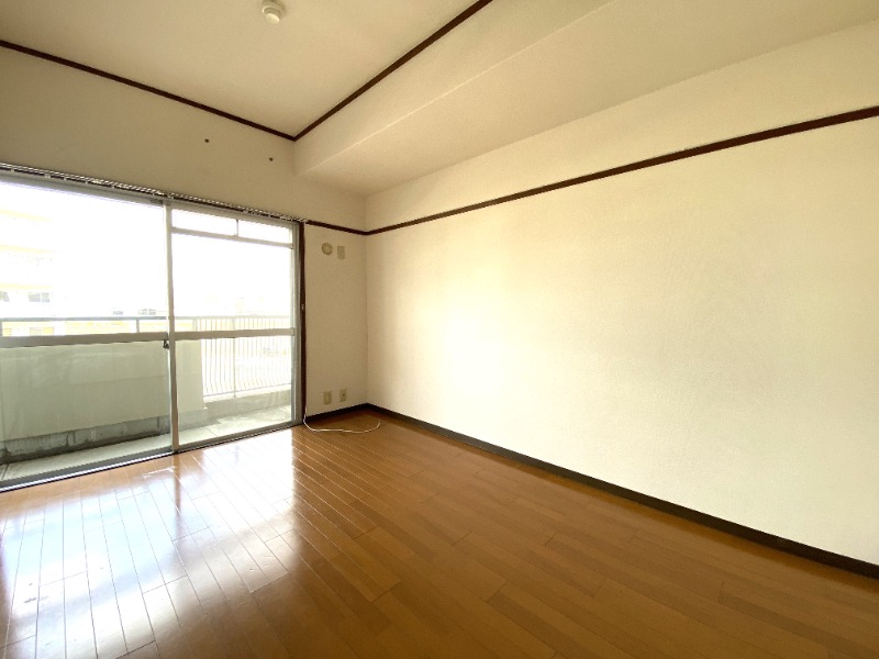 その他設備　窓からの光がいい感じです。