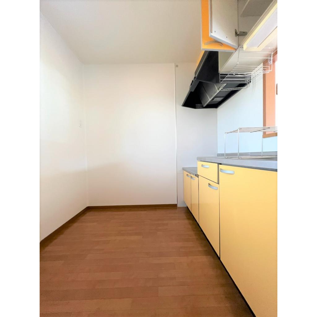 キッチン　※102号室画像です
