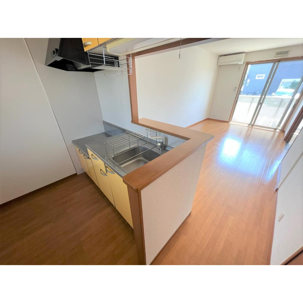 キッチン　※102号室画像です