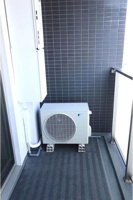 玄関　エアコン完備