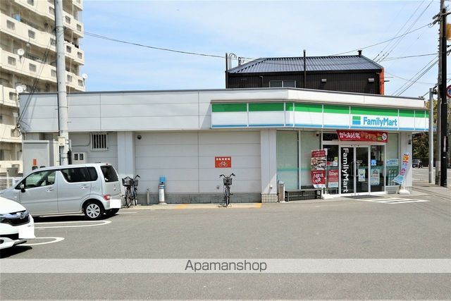 コンビニ　ファミリーマート庄町三丁目店（コンビニ）まで471m
