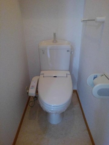 トイレ　コンパクトで使いやすいトイレです