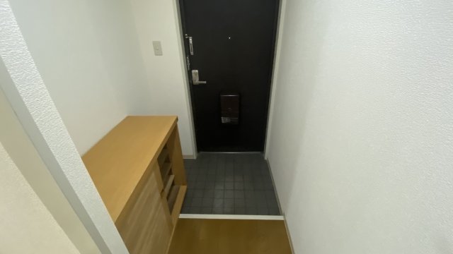 玄関　収納もある玄関です