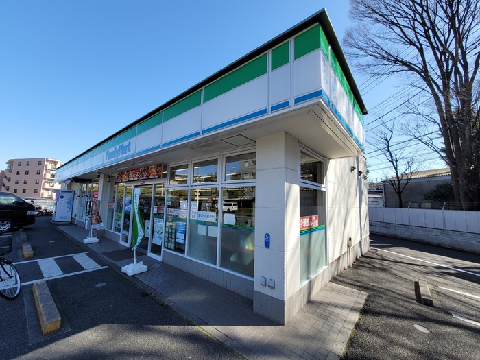 コンビニ　ファミリーマート　東久留米柳窪店（コンビニ）まで653m