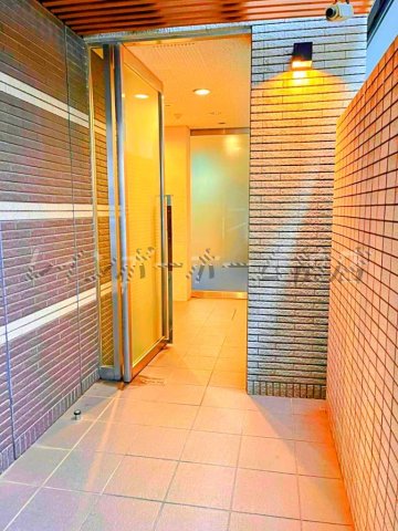 エントランス　建物の内部です