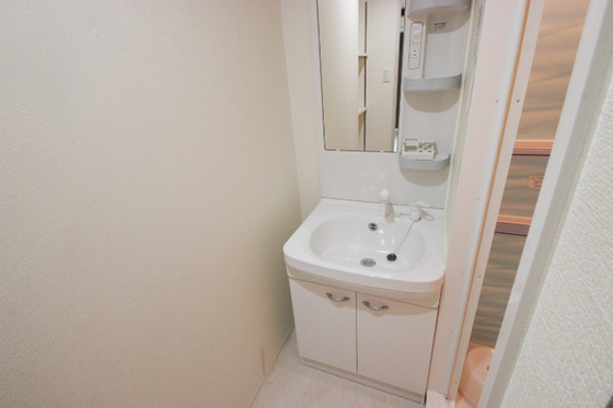 洗面設備　※別部屋の写真です