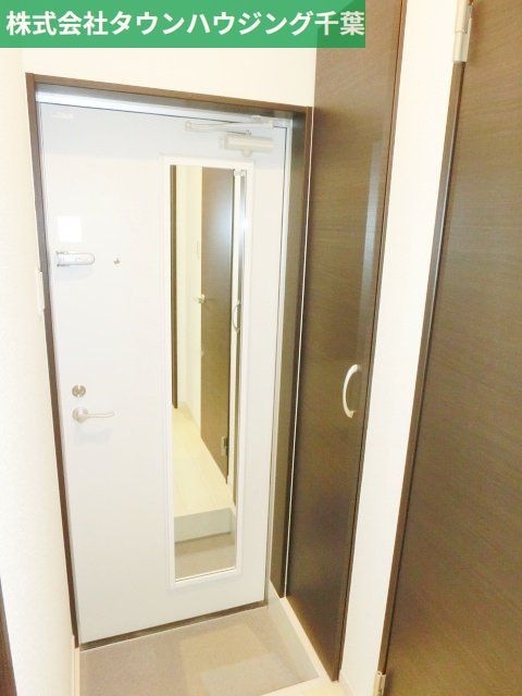 玄関　お部屋探しは【タウンハウジング蘇我店】にお任せ下さい♪