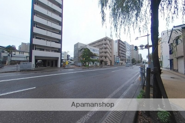 その他　前面道路（その他）まで0m
