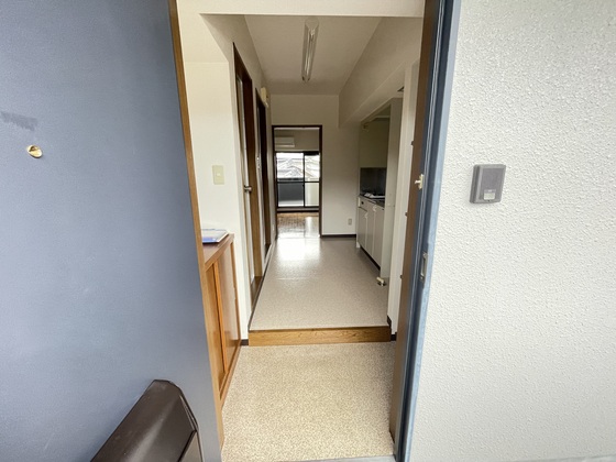玄関　※別部屋の写真です