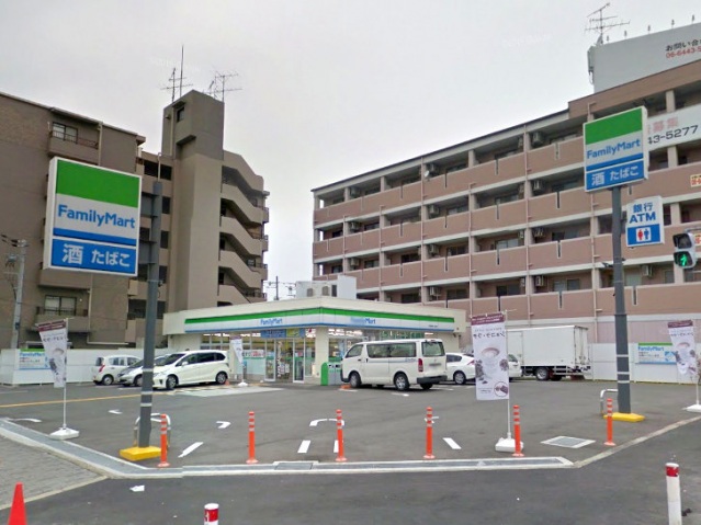 コンビニ　ファミリーマート平野馬場一丁目店（コンビニ）まで258m