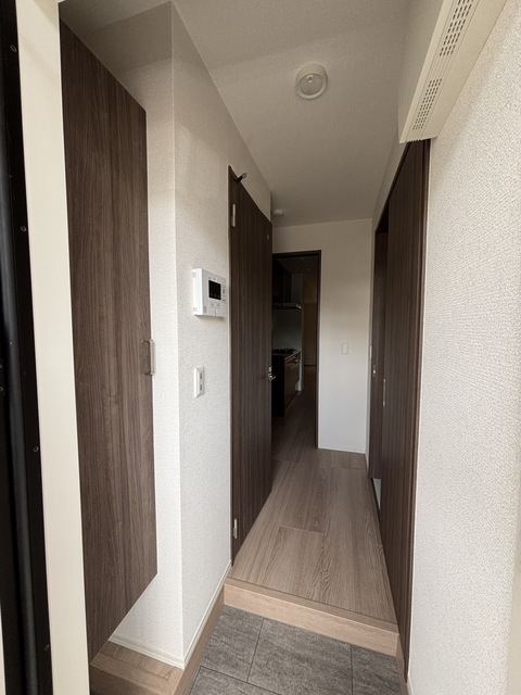 玄関　別部屋参考写真です