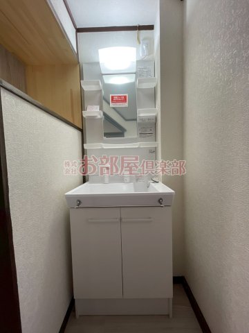 洗面設備　使いやすい洗面所です