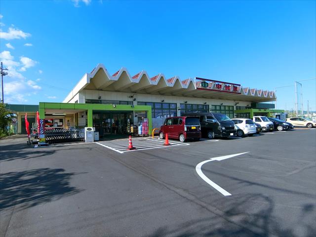 スーパー　中村屋木津店（スーパー）まで545m