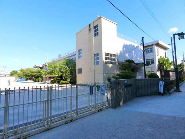 小学校　相楽小学校（小学校）まで730m