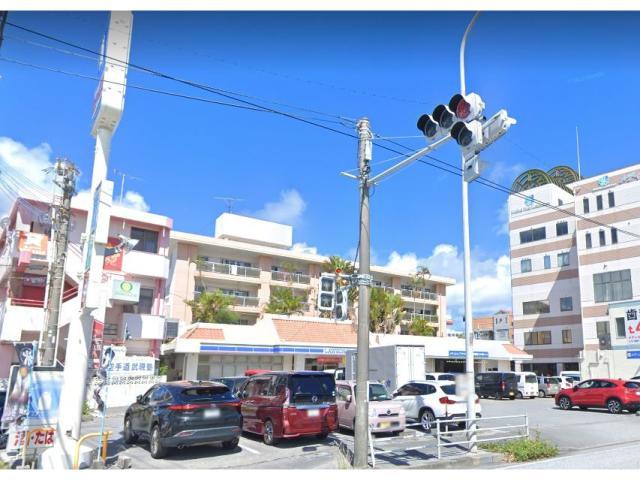 コンビニ　ローソン浦添牧港二丁目店（コンビニ）まで265m