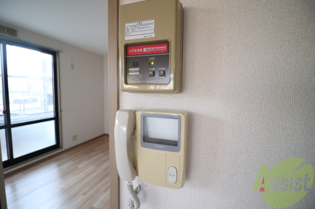 セキュリティ　モニター付きインターホン