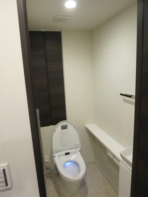 トイレ　トイレもきれいです