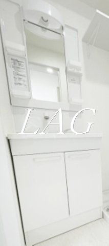洗面設備　独立洗面台です。