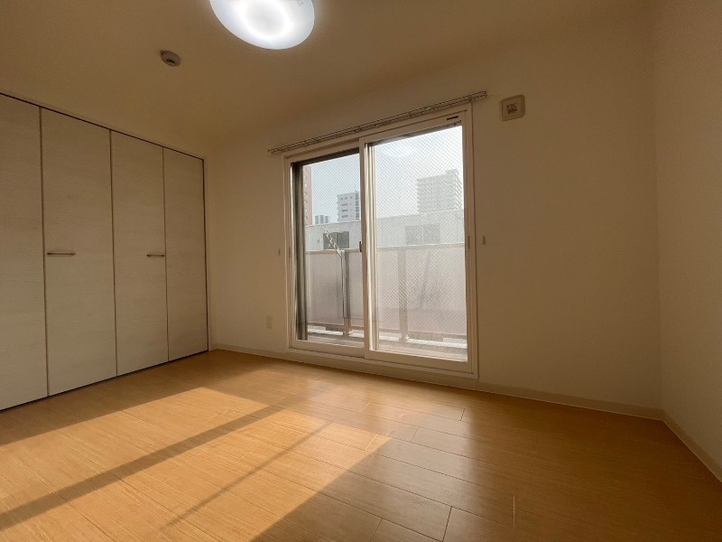 その他部屋・スペース　寝室です。部屋をどう使うかはあなた次第です！