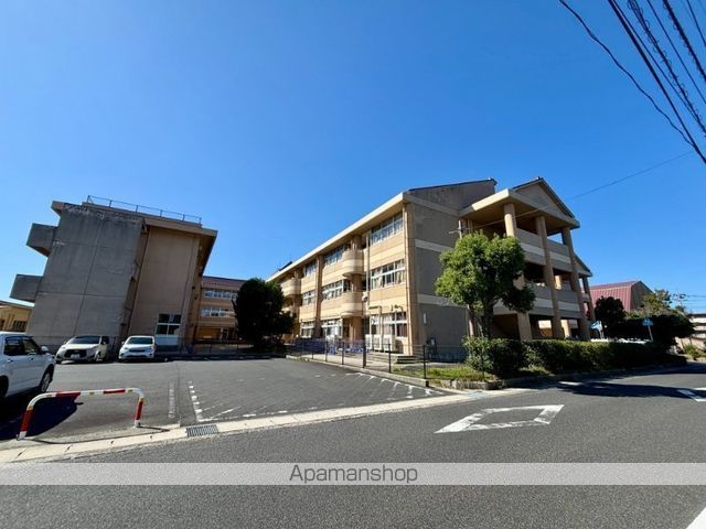 小学校　塩冶小学校（小学校）まで1037m