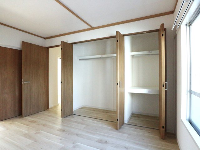 ＪＲ東海道本線 静岡駅 バス乗車時間：18分 最寄りバス停で下車 徒歩3分 3階建 築40年の内装写真
