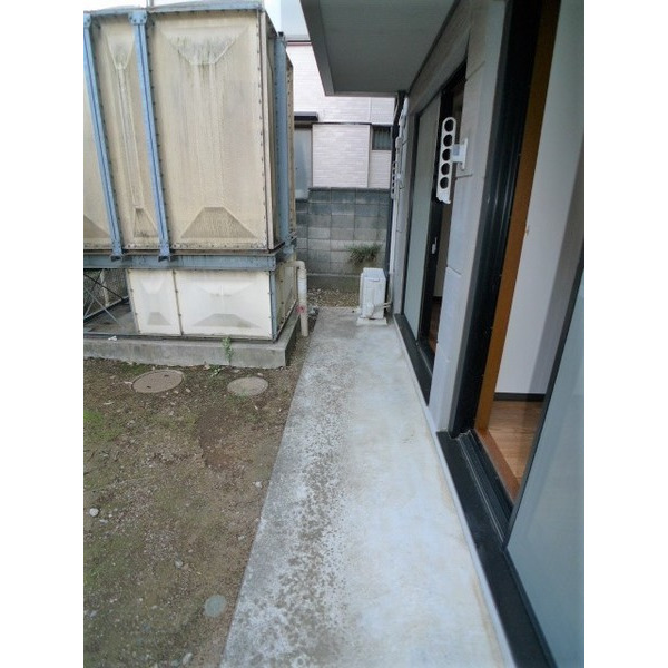 バルコニー　１階角部屋　参考写真