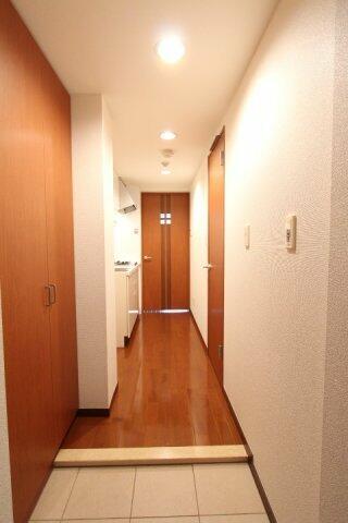 玄関　※参考写真