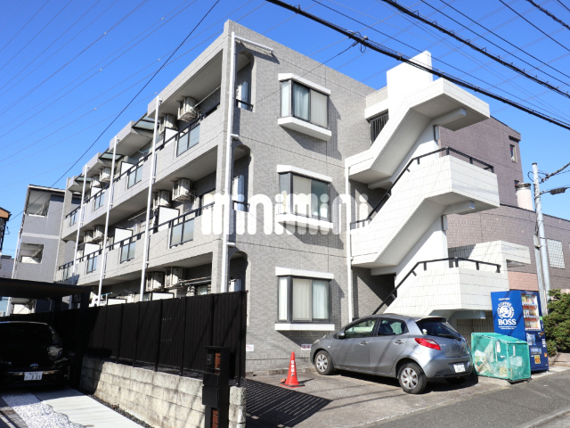 建物外観　仲町台駅徒歩５分の好立地