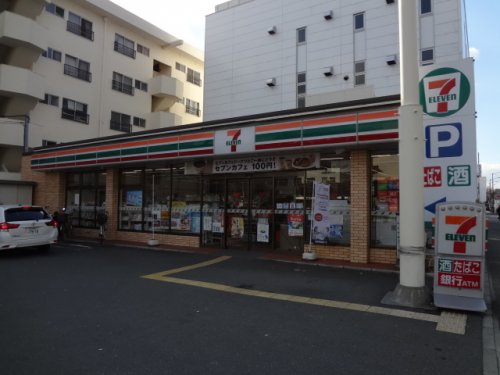 コンビニ　セブンイレブン吹田南金田１丁目店（コンビニ）まで280m