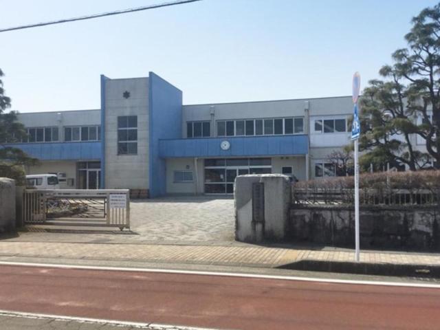 その他　御殿場市立高根小学校（その他）まで688m