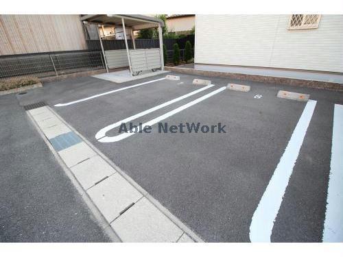 駐車場　駐車場