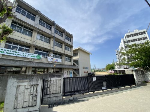 中学校　守口市立庭窪中学校（中学校）まで1213m