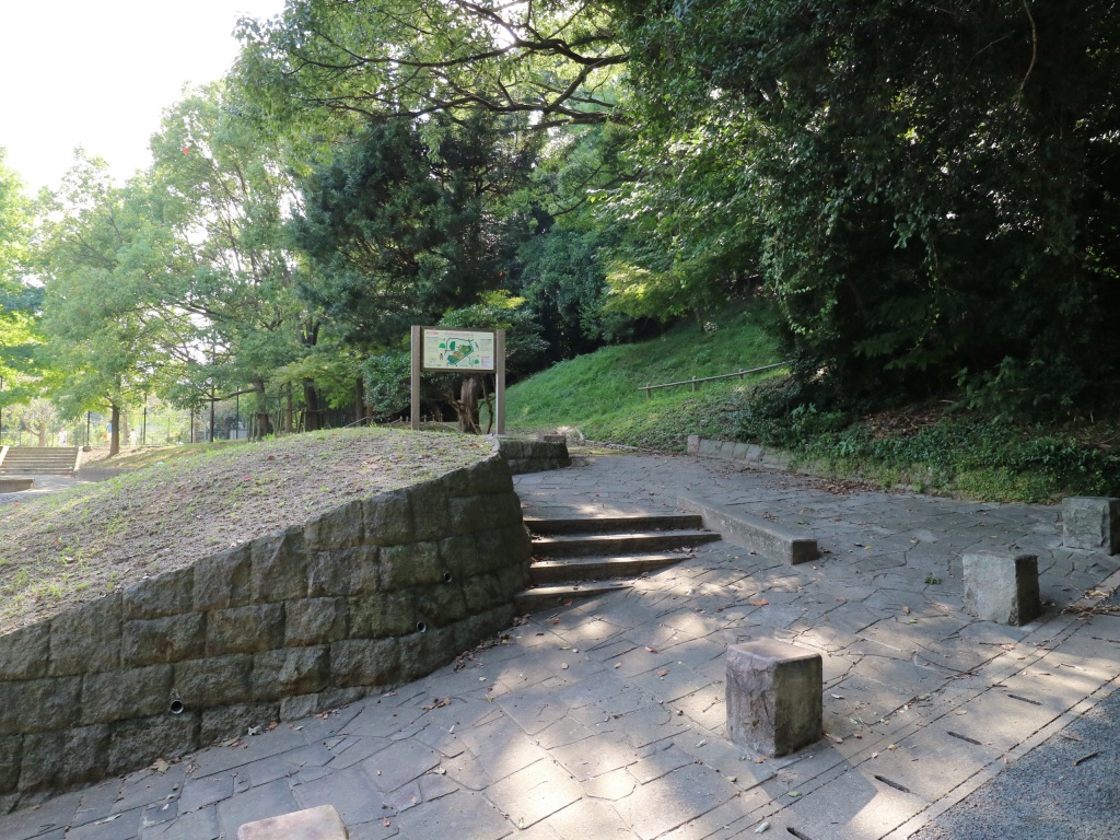 公園　赤坂緑地（公園）まで838m