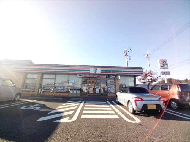 コンビニ　セブン‐イレブン 伊奈大針店（コンビニ）まで689m