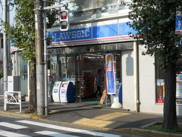 コンビニ　ローソン（コンビニ）まで137m