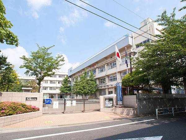 小学校　江戸川区立平井小学校（小学校）まで700m