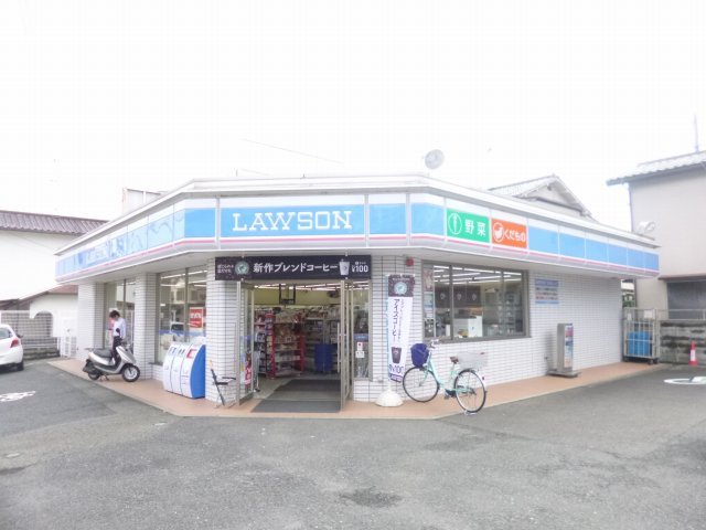 コンビニ　ローソン池田くれは店（コンビニ）まで583m