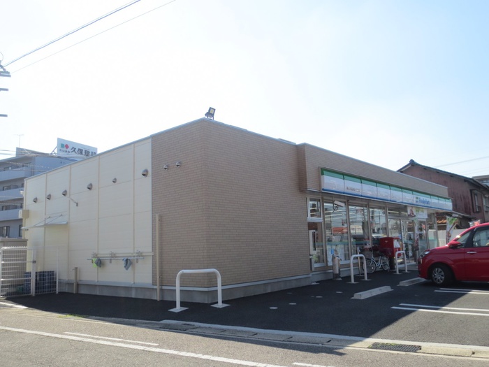 コンビニ　ファミリーマート　鳥居松８丁目店（コンビニ）まで510m