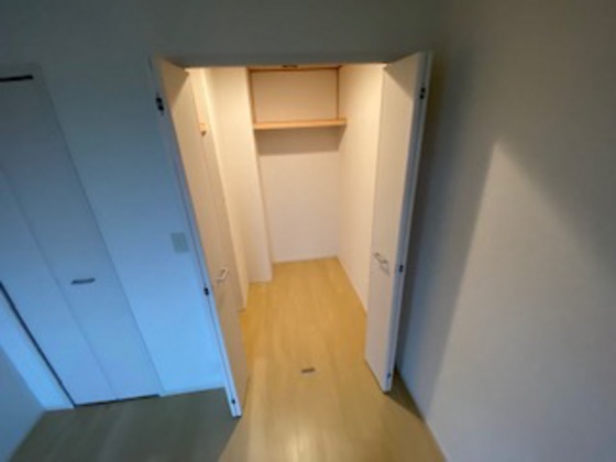 収納　※別部屋の写真です