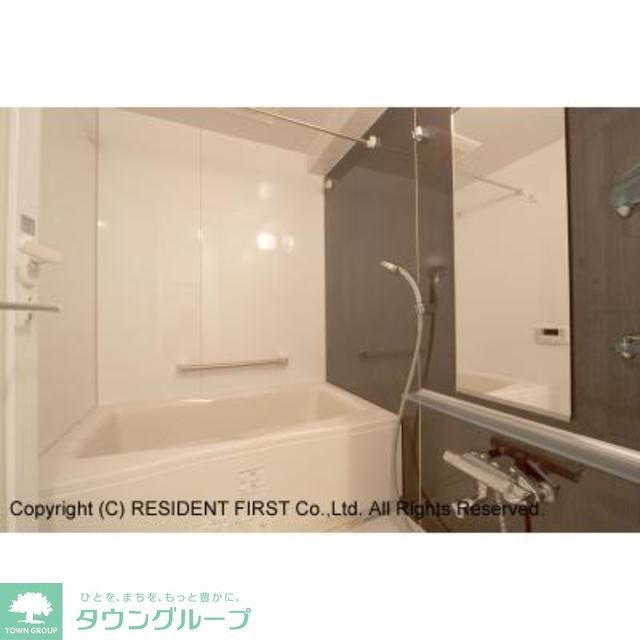 バス・シャワールーム　※写真は同タイプ住戸です。